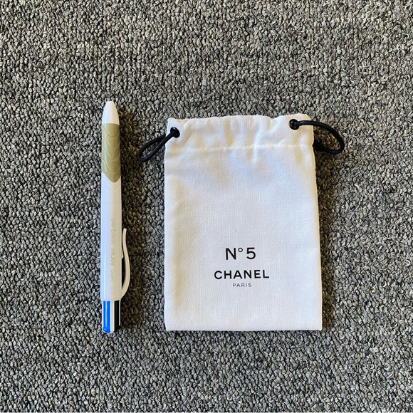 CHANEL Makeup Mini Bag (No 5) - Picture 5 of 6